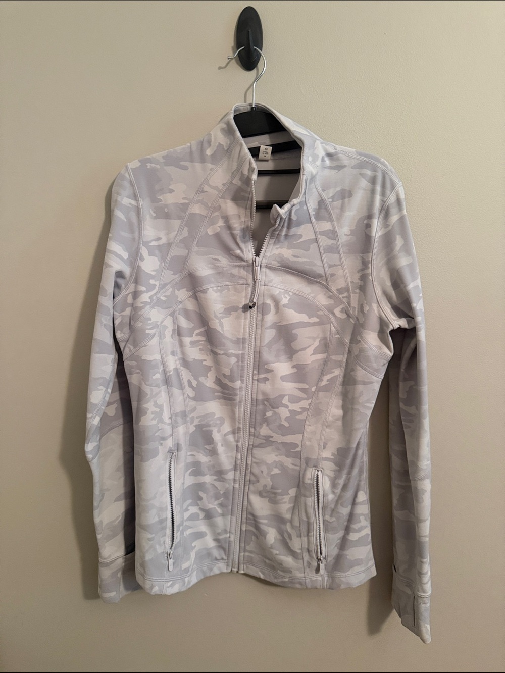 lululemon athletica Women's Light Gray Camo Zip Front Utility Jacket
